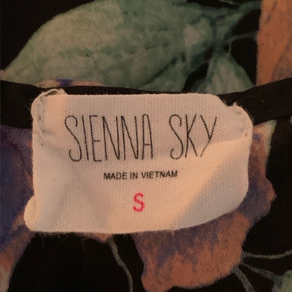 Sienna Sky Floral High Neck Sleeveless Blouse - Picture 5 of 6